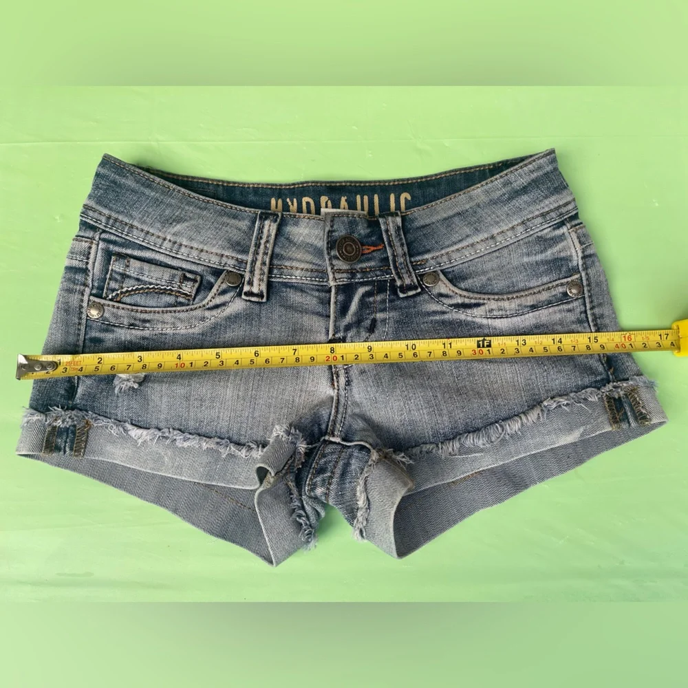 LOW RISE VINTAGE HYDRAULIC Women's Distressed Denim Shorts  SIZE 0 JUNIORS - Picture 5 of 12